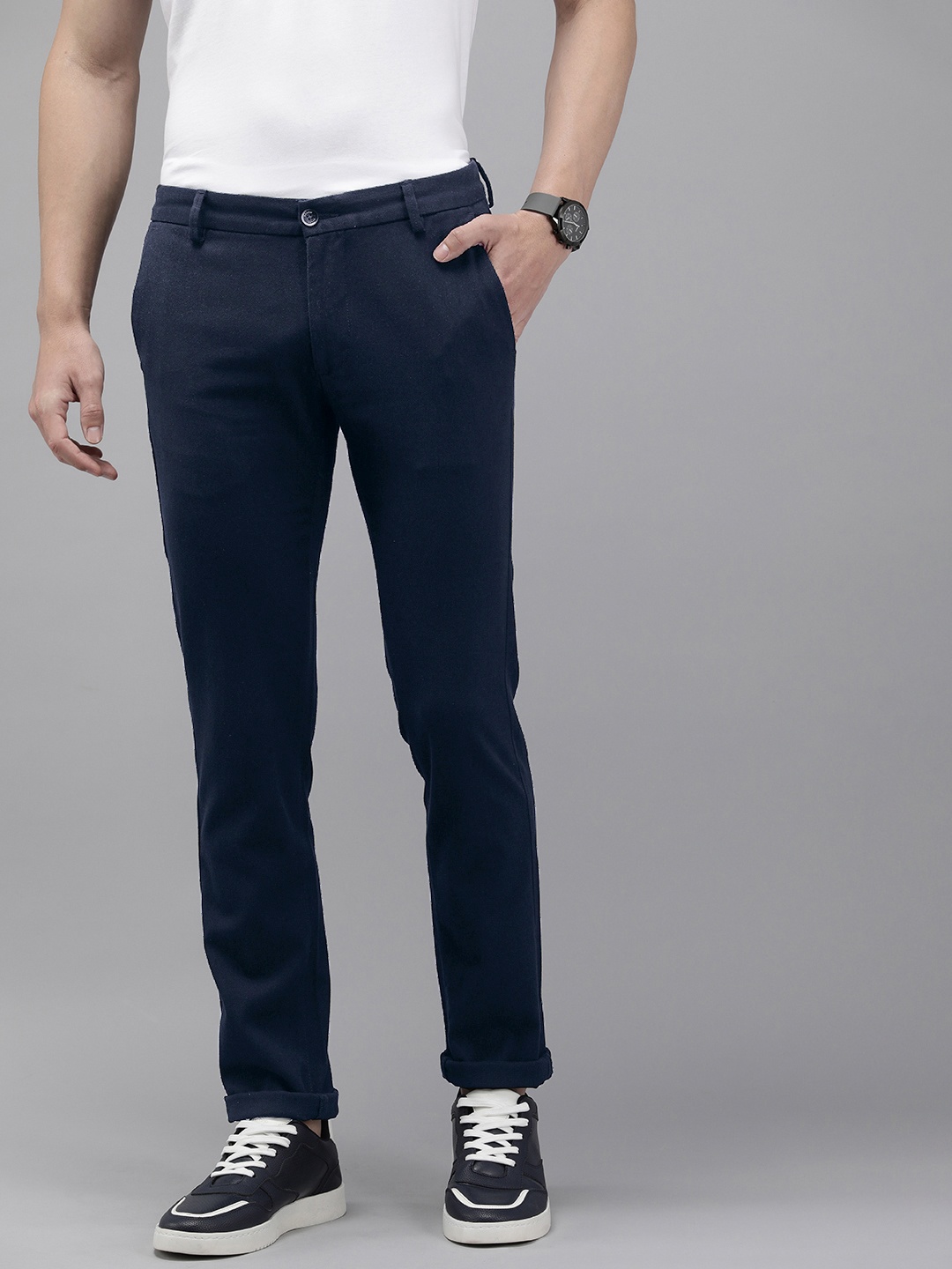

Arrow Sport Men Slim Fit Straight Leg Low-Rise Bronston Fit Chinos Trousers, Navy blue