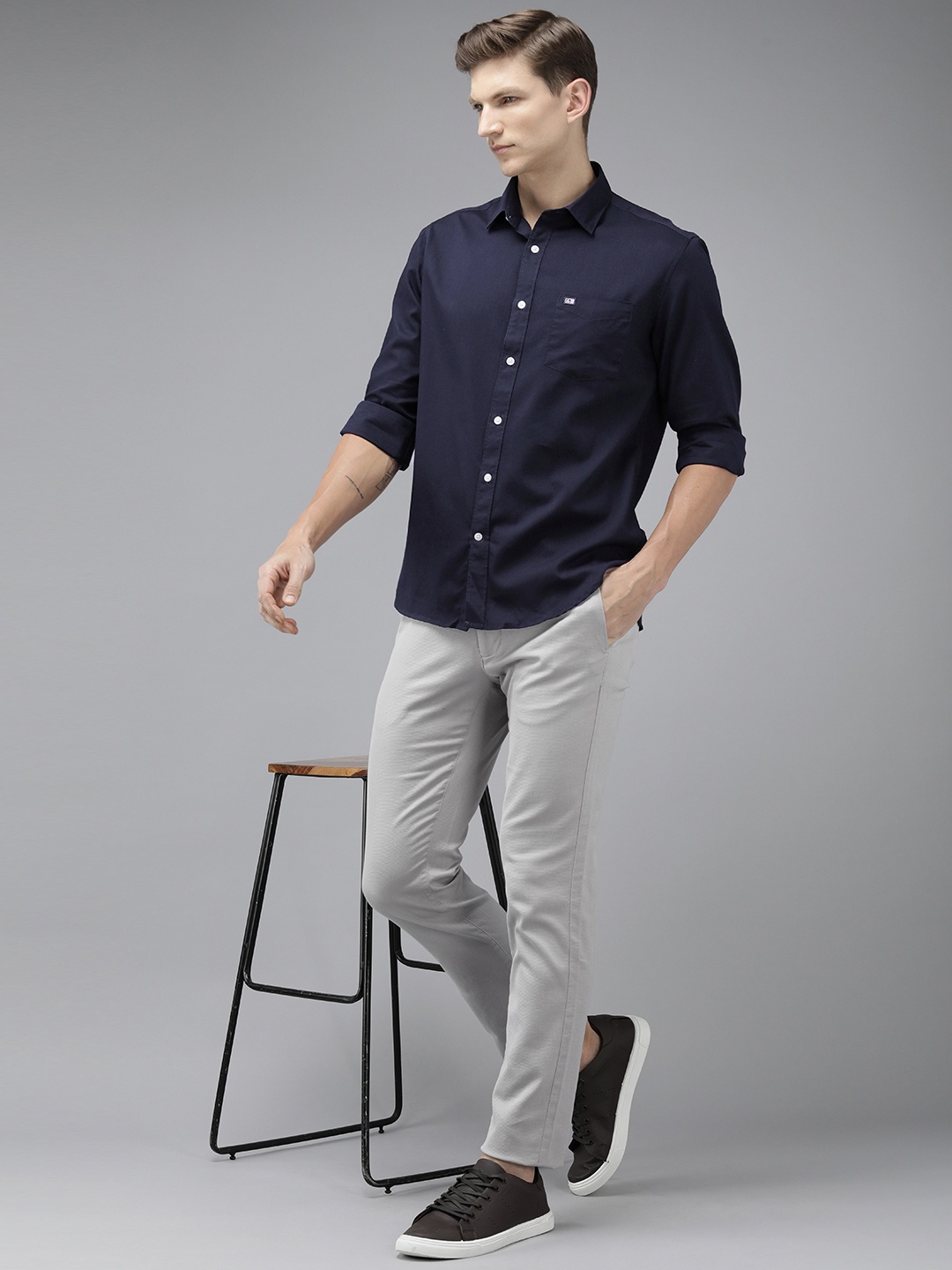 

Arrow Sport Manhattan Slim Fit Casual Shirt, Navy blue
