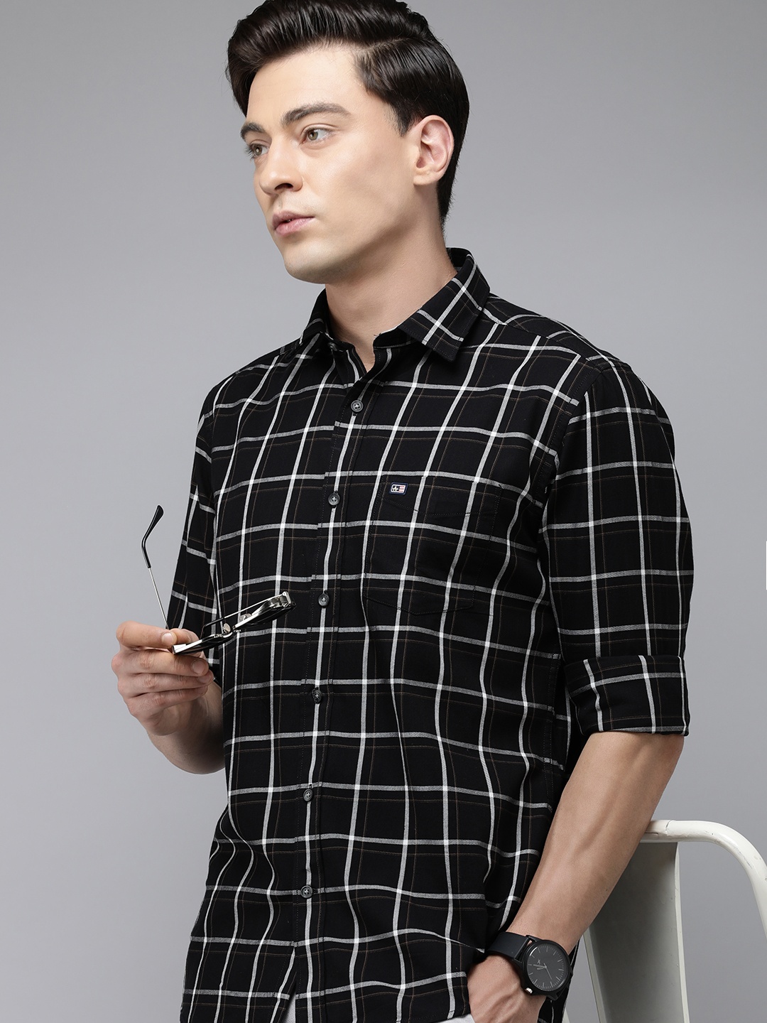 

Arrow Sport Men Pure Cotton Manhattan Slim Fit Opaque Checked Casual Shirt, Black