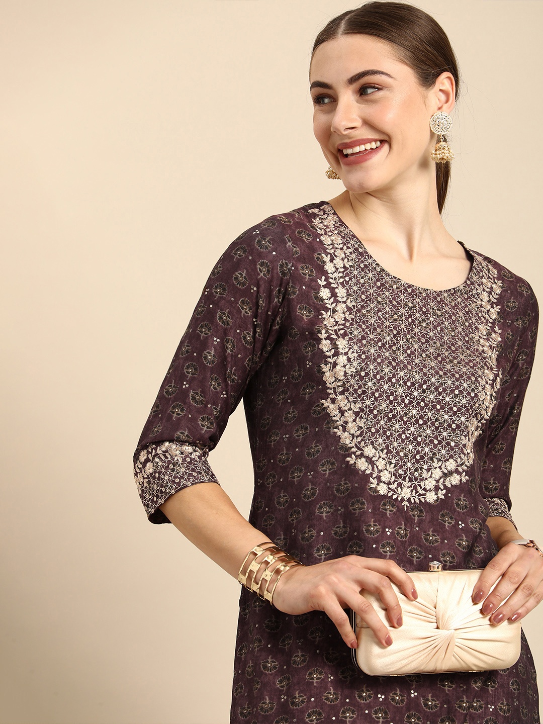 

Anouk Embroidered Kurta, Maroon