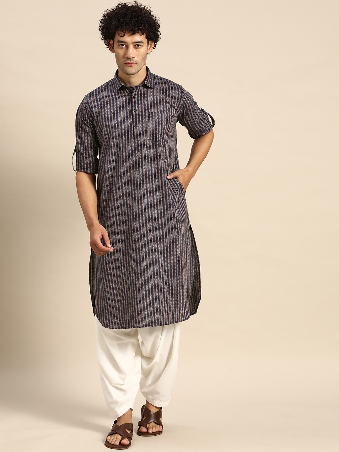 

RAJUBHAI HARGOVINDAS Striped Cotton Pathani Kurta, Navy blue