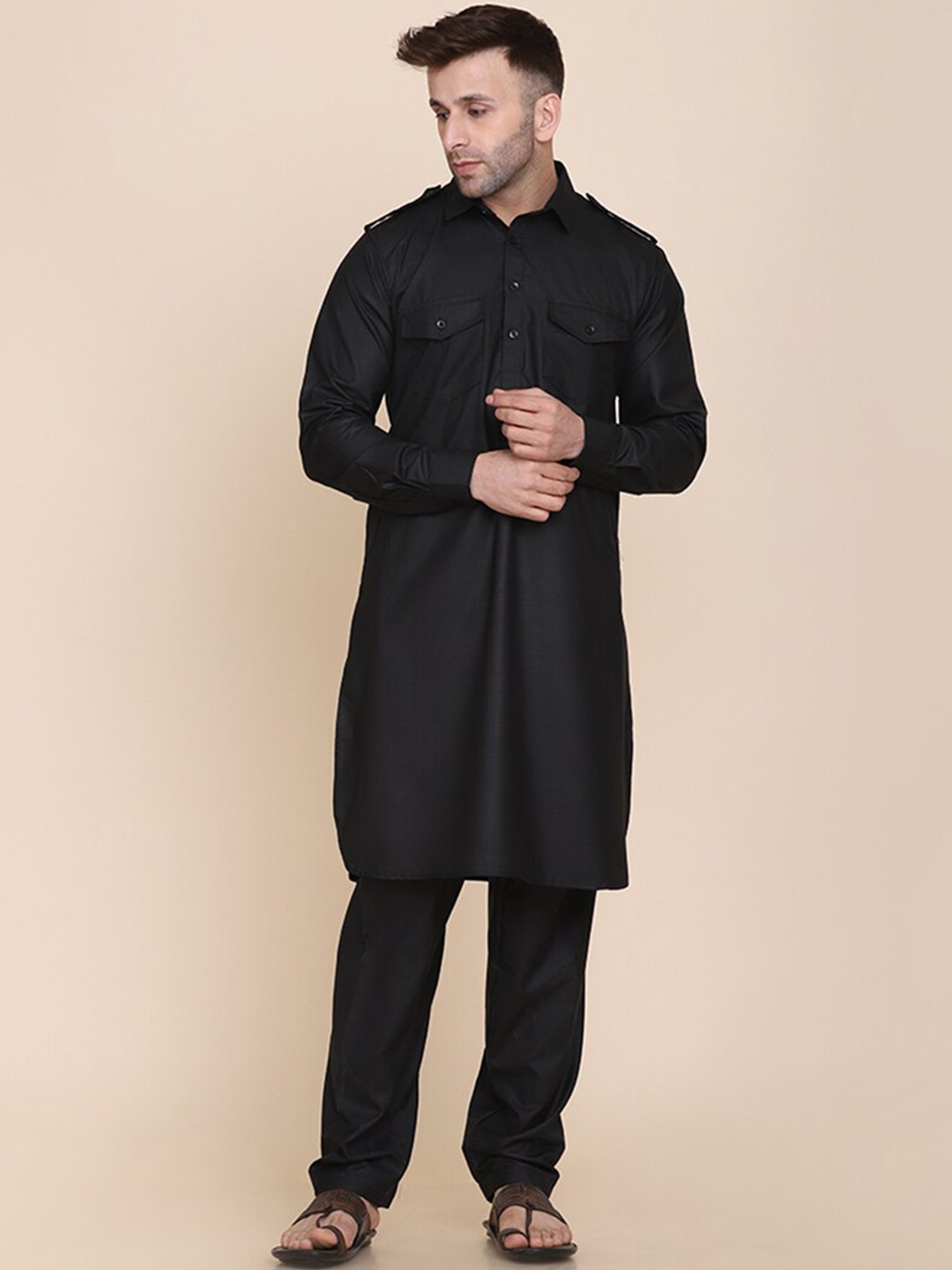 

TAHVO Pathani Pure Cotton Kurta with Pyjamas, Black