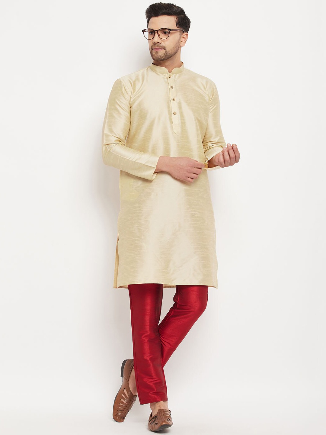 

VASTRAMAY Mandarin Collar Straight Kurta with Pyjamas, Cream
