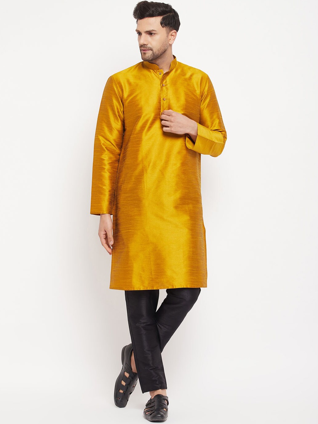 

VASTRAMAY Mandarin Collar Straight Kurta with Trousers, Mustard