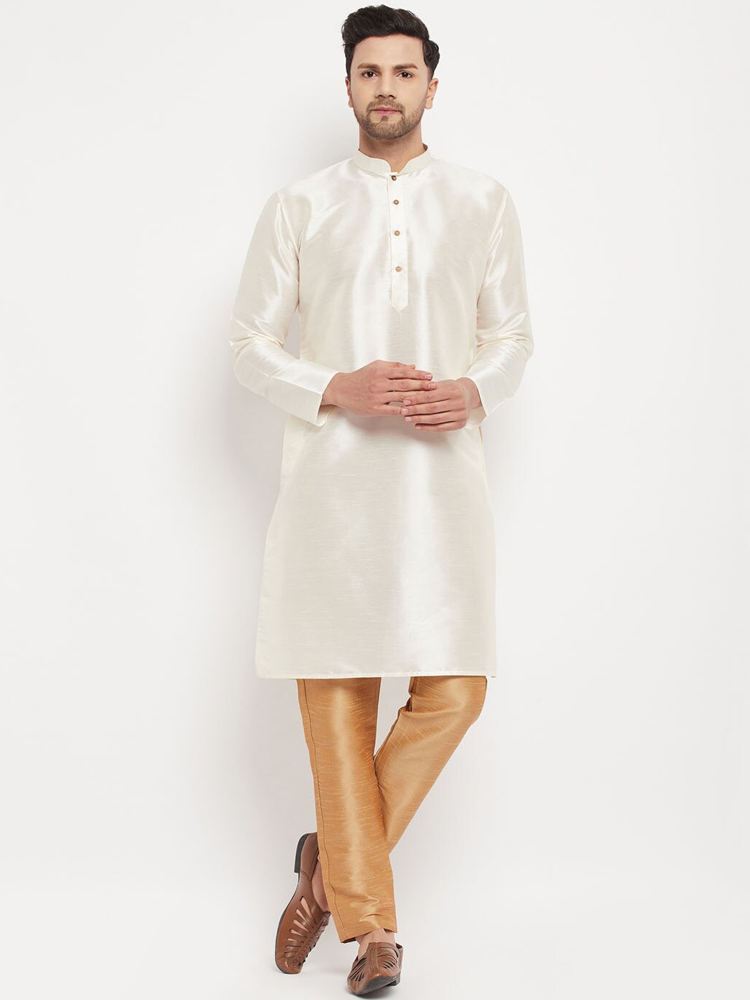 

VASTRAMAY Men Cream-Coloured Kurta with Trousers