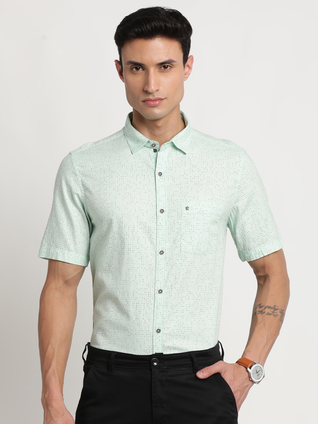 

Turtle Relaxed Spread Collar Slim Fit Micro Ditsy Printed Pure Cotton Formal Shirt, Green