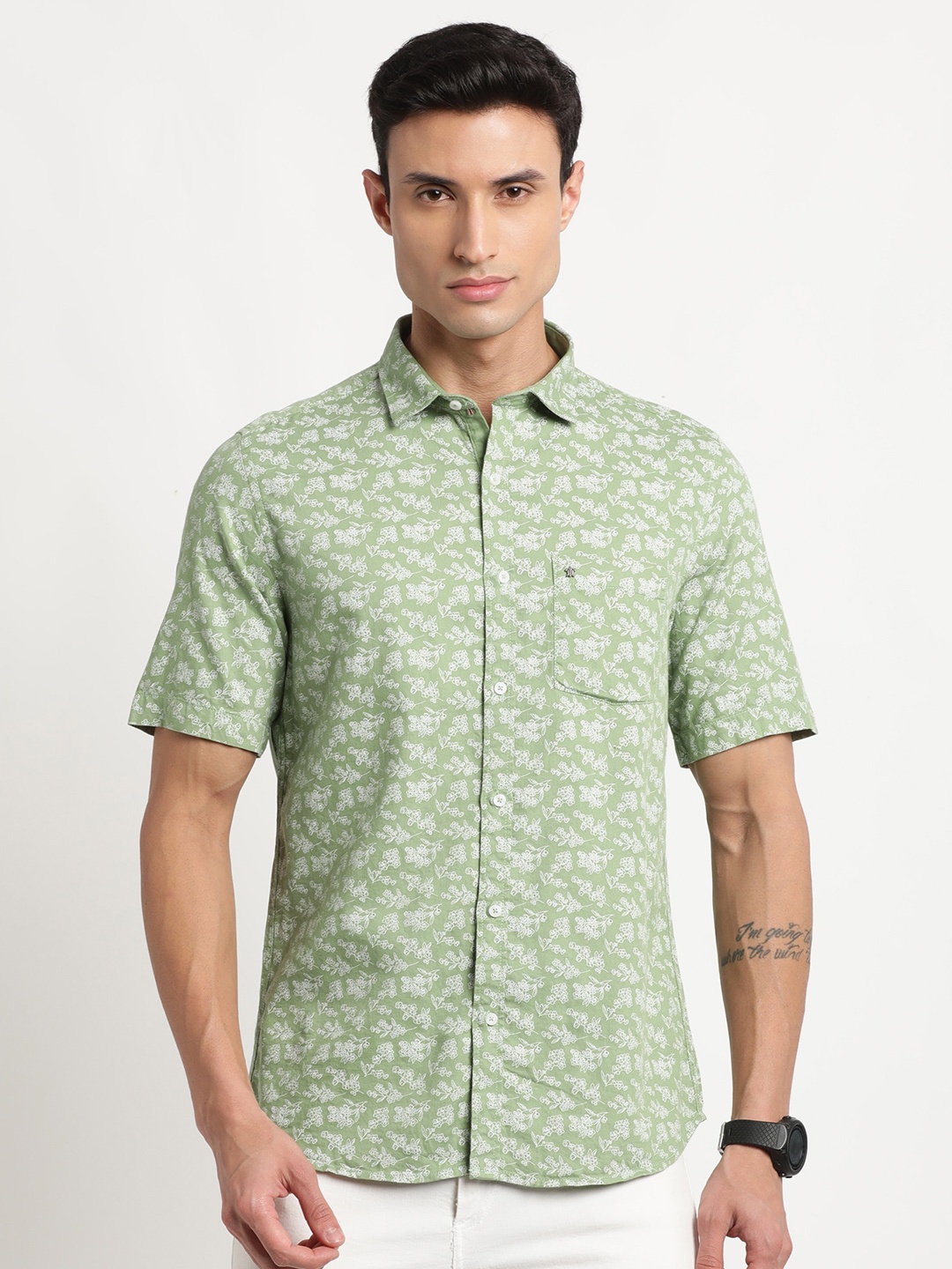 

Turtle Relaxed Slim Fit Floral Printed Pure Cotton Casual Shirt, Green