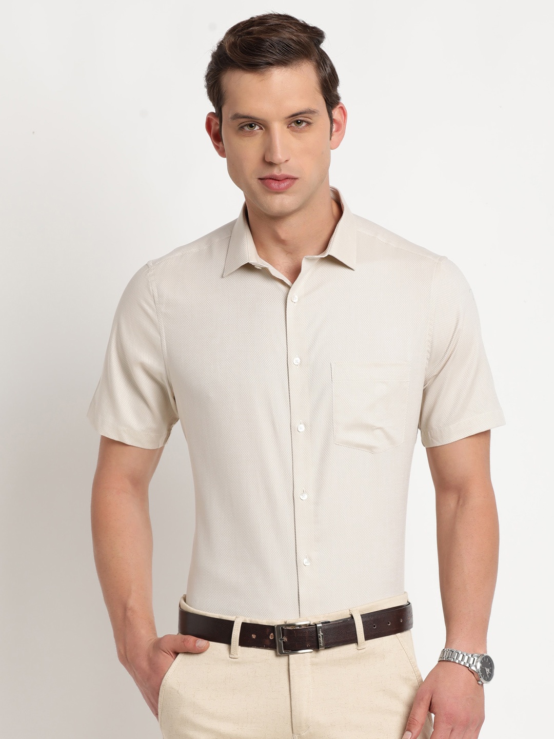 

Turtle Modern Spread Collar Regular Fit Pure Cotton Formal Shirt, Beige