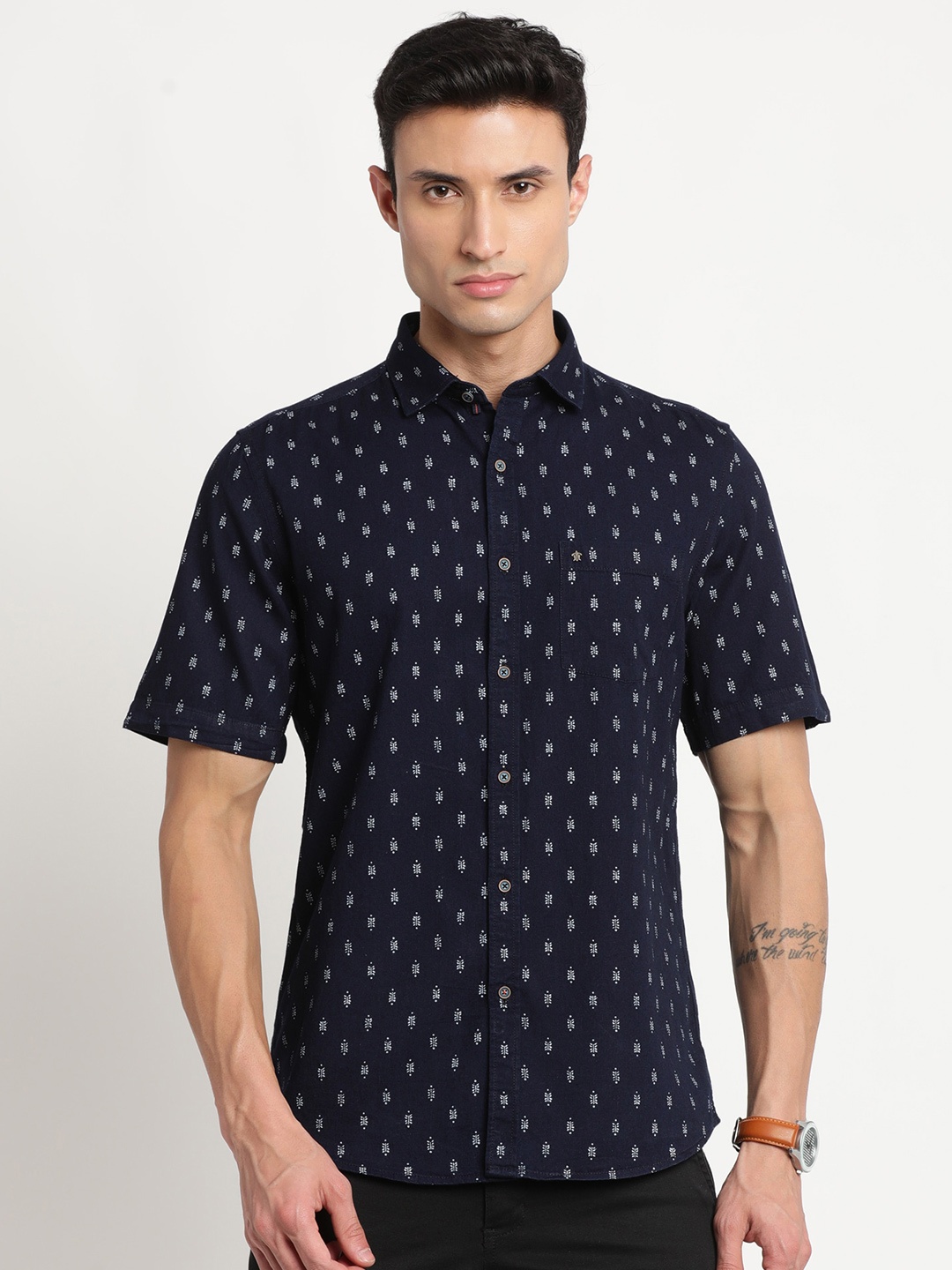 

Turtle Relaxed Slim Fit Micro Ditsy Printed Pure Cotton Shirt, Navy blue