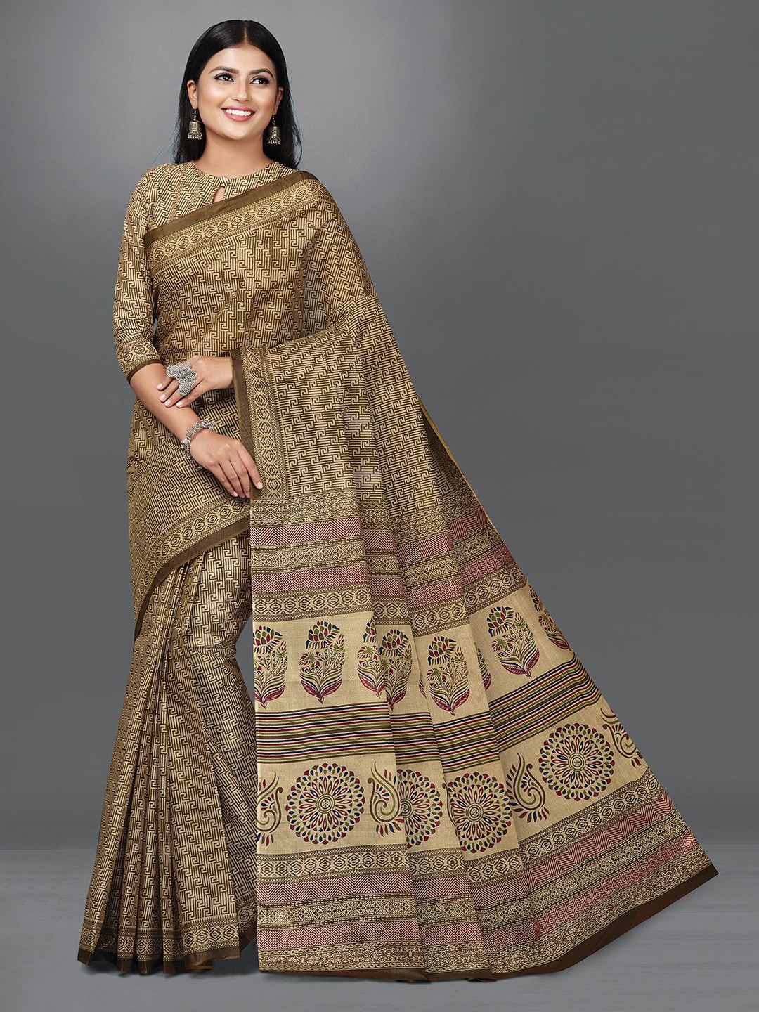 

SHANVIKA Abstract Printed Pure Cotton Block Print Saree, Brown