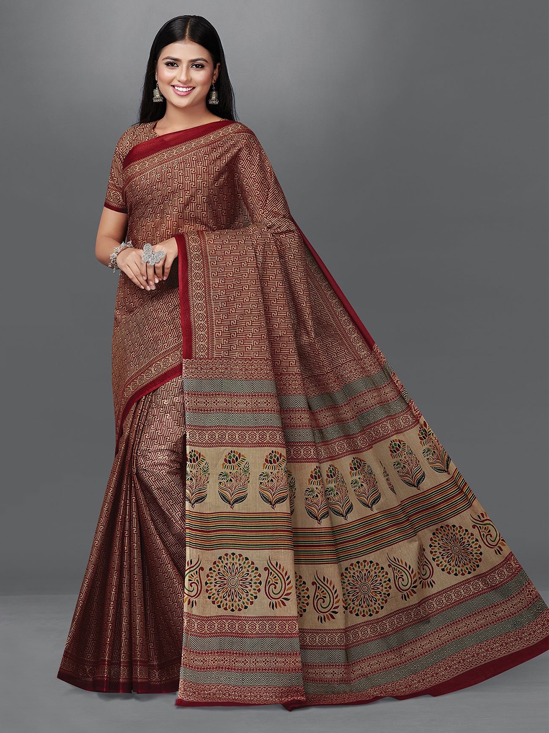 

SHANVIKA Abstract Printed Pure Cotton Block Print Saree, Maroon