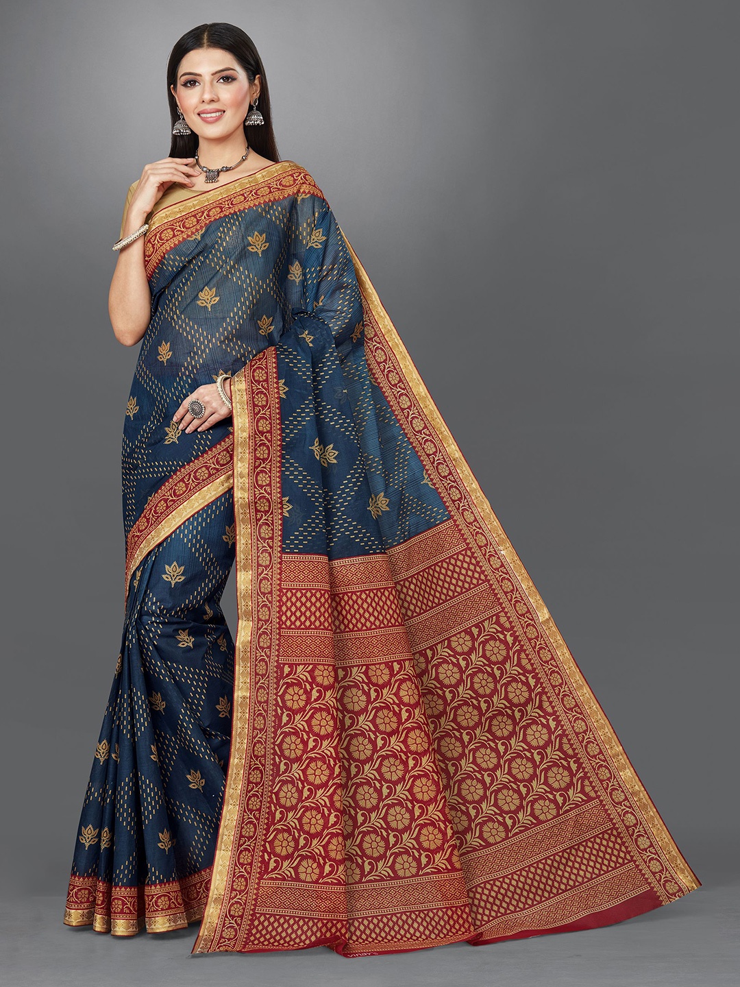 

SHANVIKA Ethnic Motifs Pure Cotton Block Print Saree, Navy blue