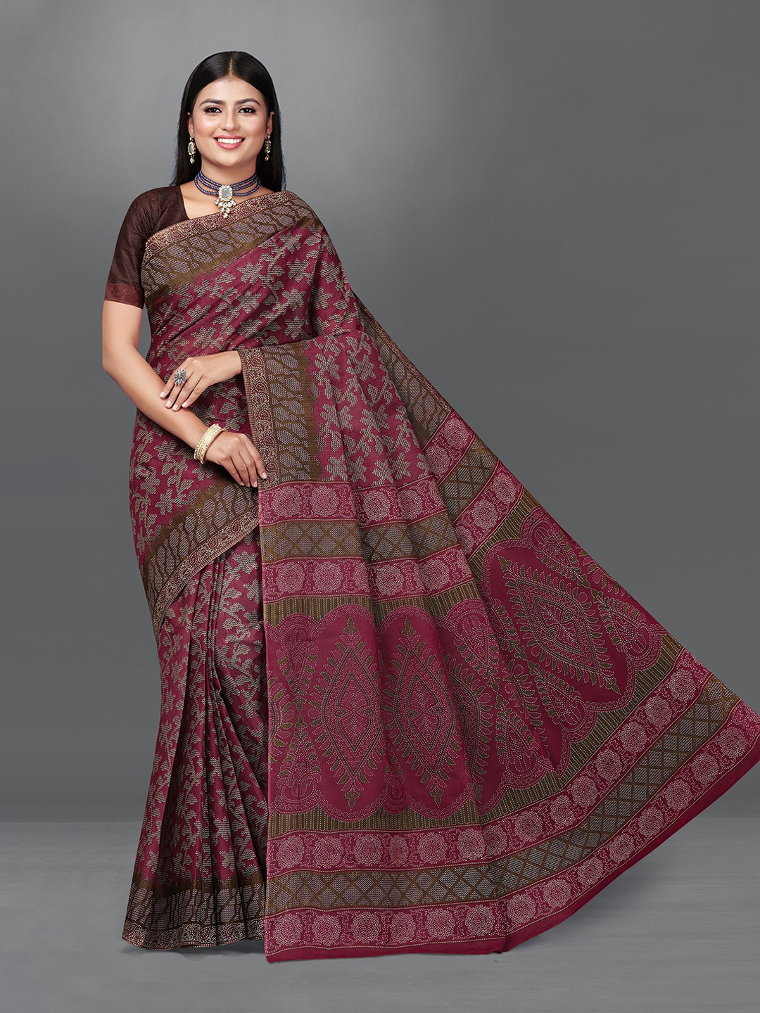 

SHANVIKA Geometric Printed Pure Cotton Saree, Magenta