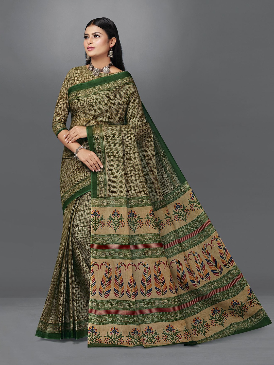 

SHANVIKA Geometric Printed Pure Cotton Block Print Saree, Green
