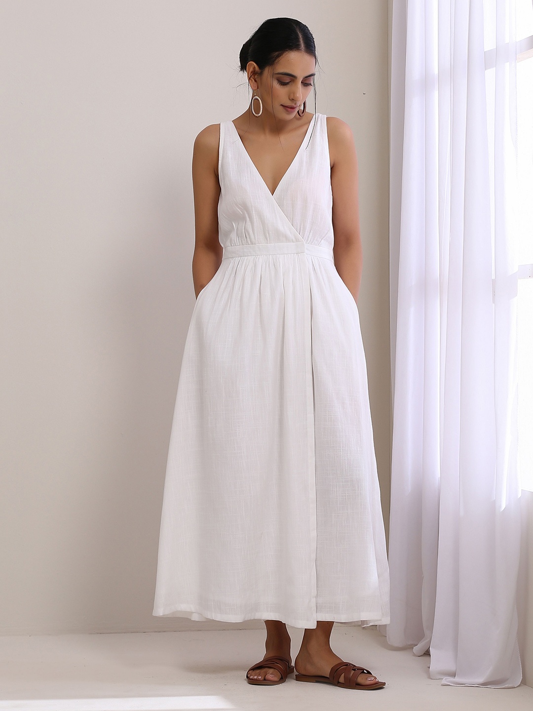 

trueBrowns Sleeveless Cotton Wrap Maxi Dress, White