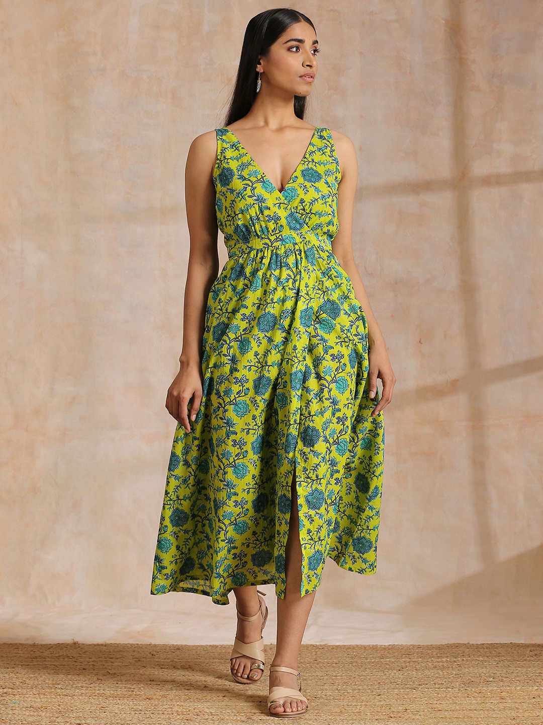 

trueBrowns Floral Sleeveless High Slit Wrap Dress, Lime green