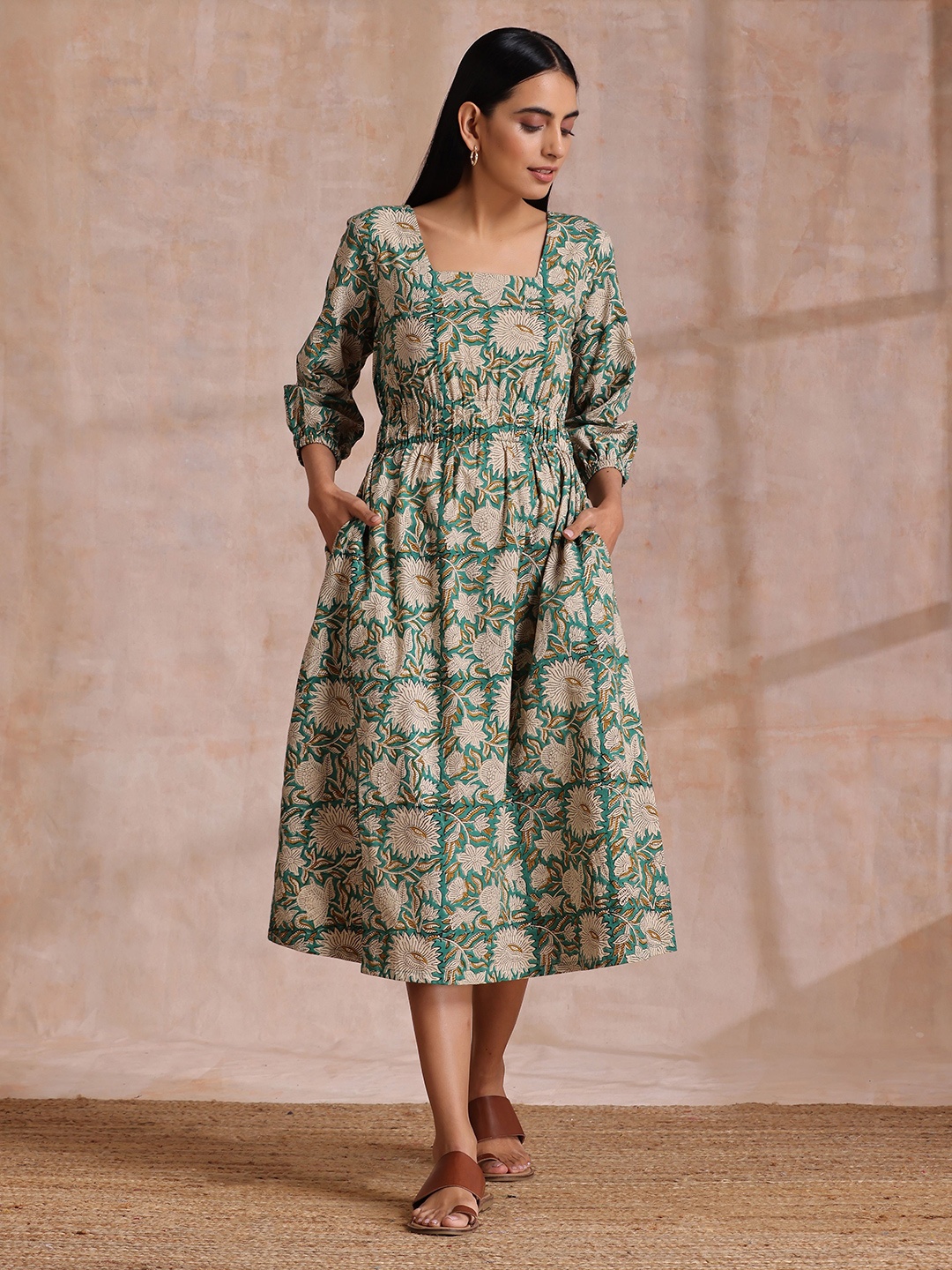 

trueBrowns Floral Printed Fit & Flare Midi Dress, Green