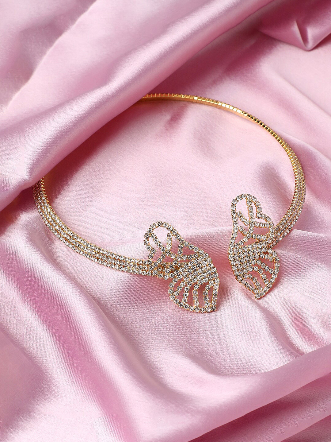 

SOHI Gold-Plated Necklace, White