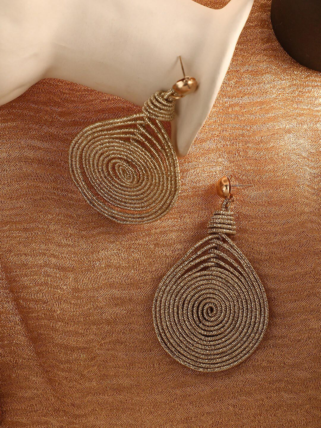 

SOHI Gold-Plated Contemporary Drop Earrings