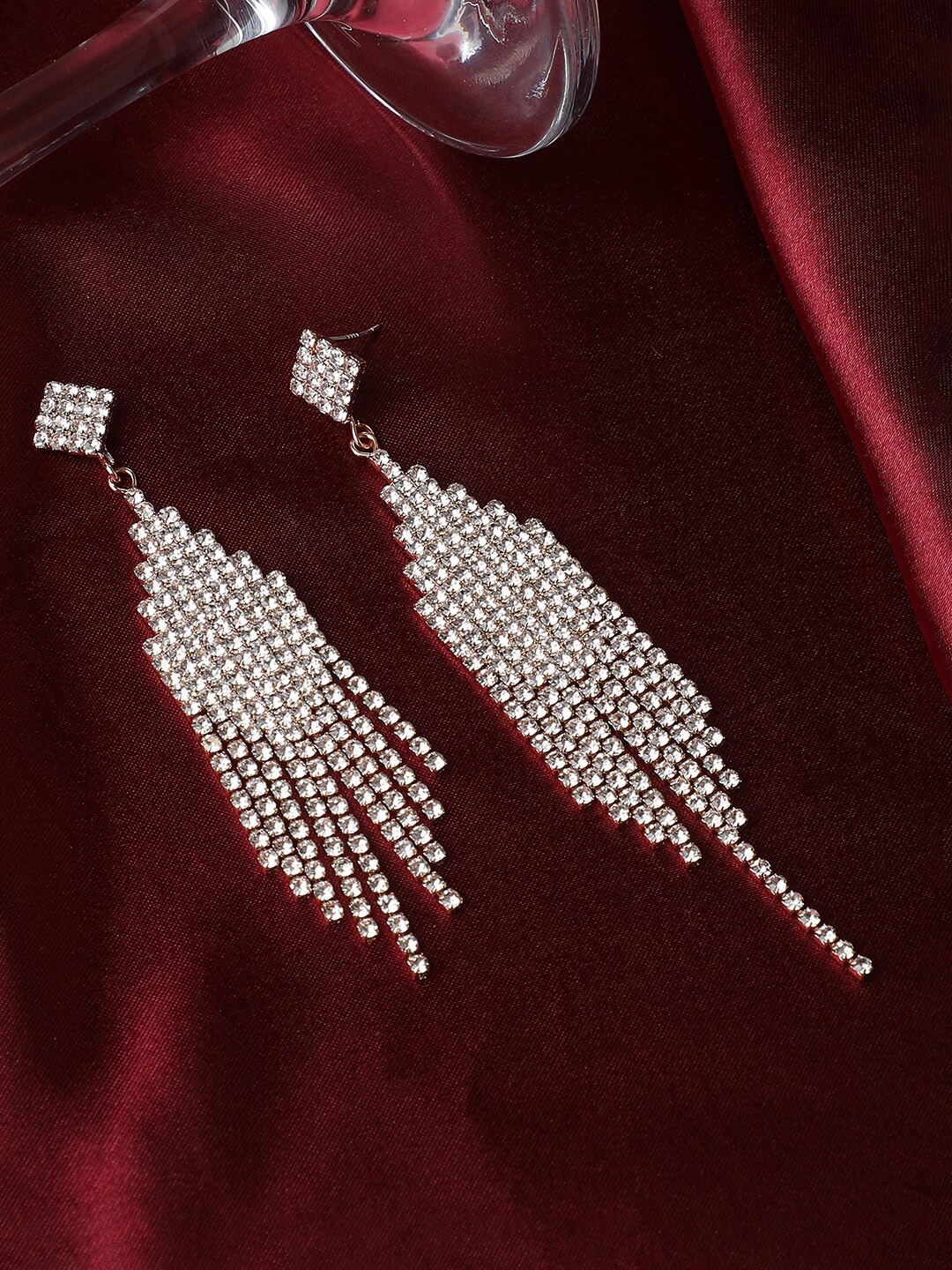 

SOHI Silver-Plated Contemporary Drop Earrings