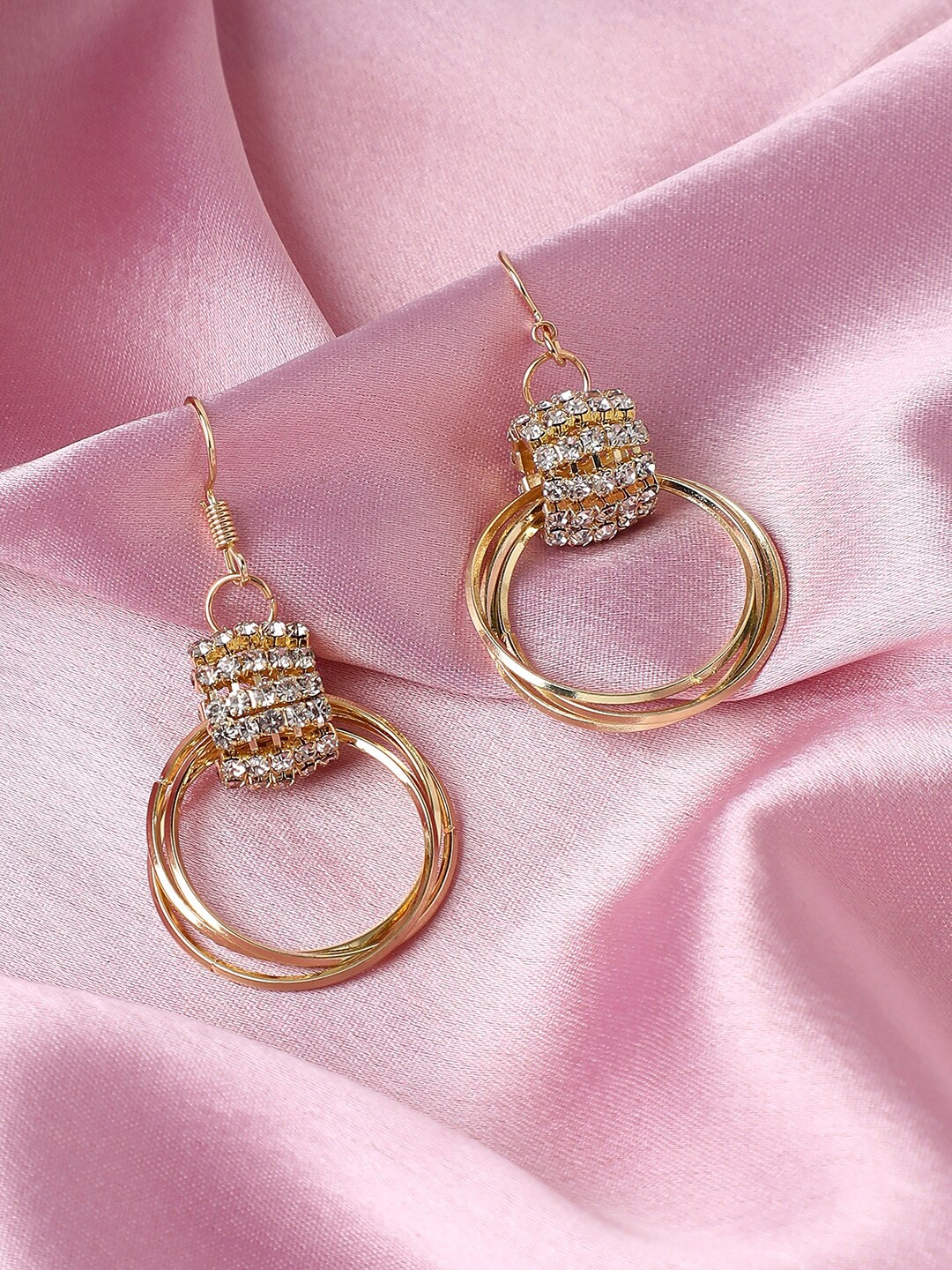 

SOHI Gold-Plated Contemporary Drop Earrings
