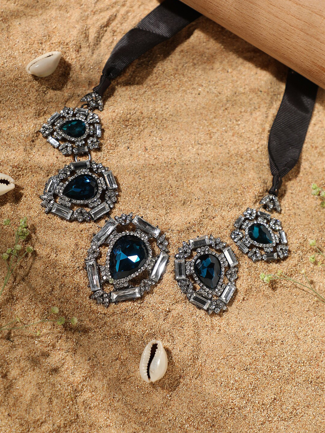 

SOHI Silver-Plated Stone Studded Necklace
