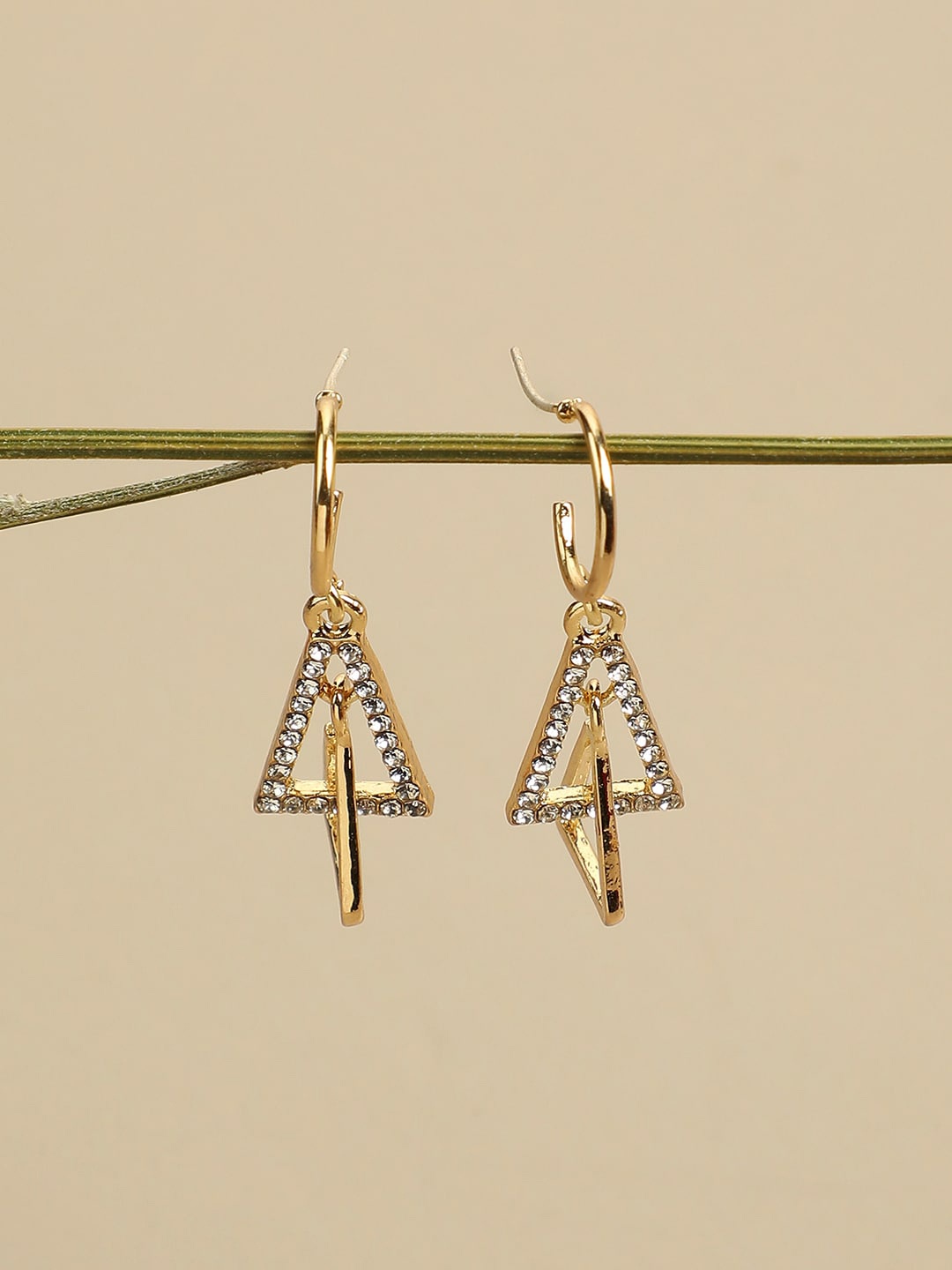 

SOHI Gold-Plated Contemporary Hoop Earrings