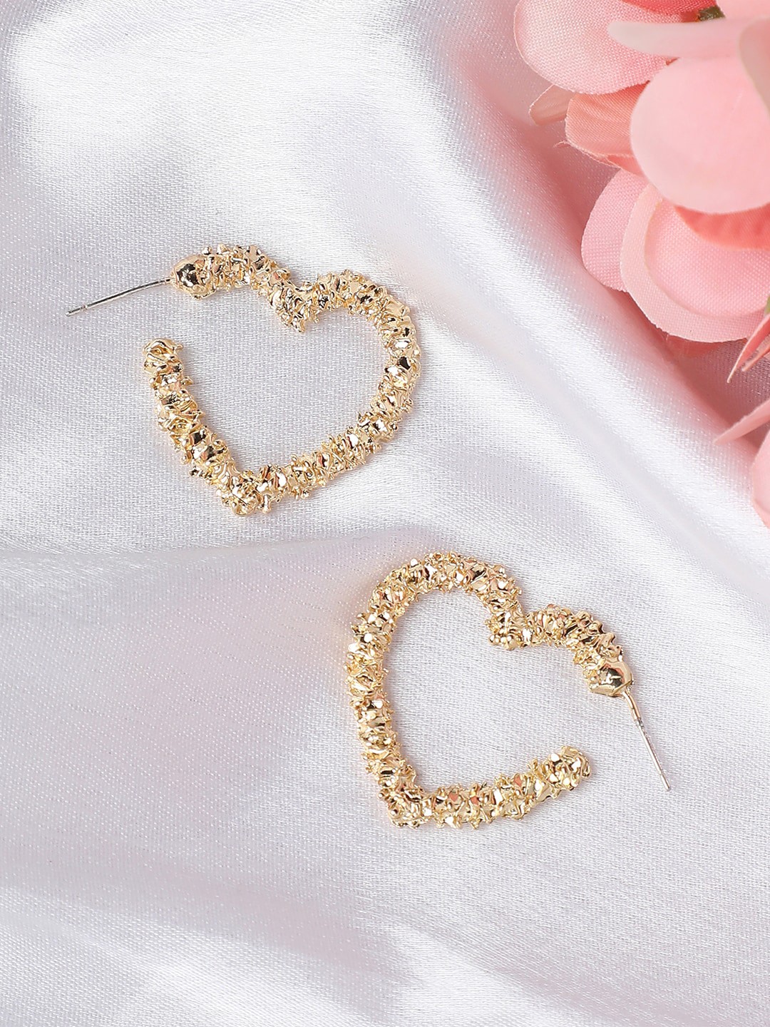 

SOHI Gold-Plated Contemporary Hoop Earrings