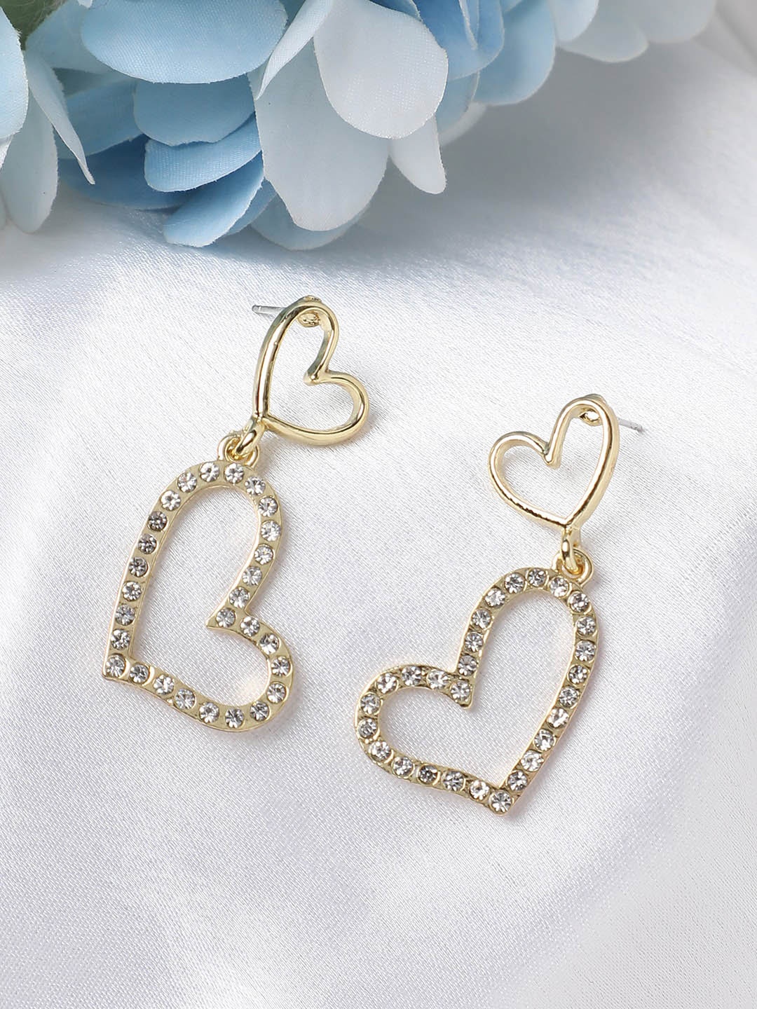 

SOHI Gold-Plated Heart Shaped Drop Earrings