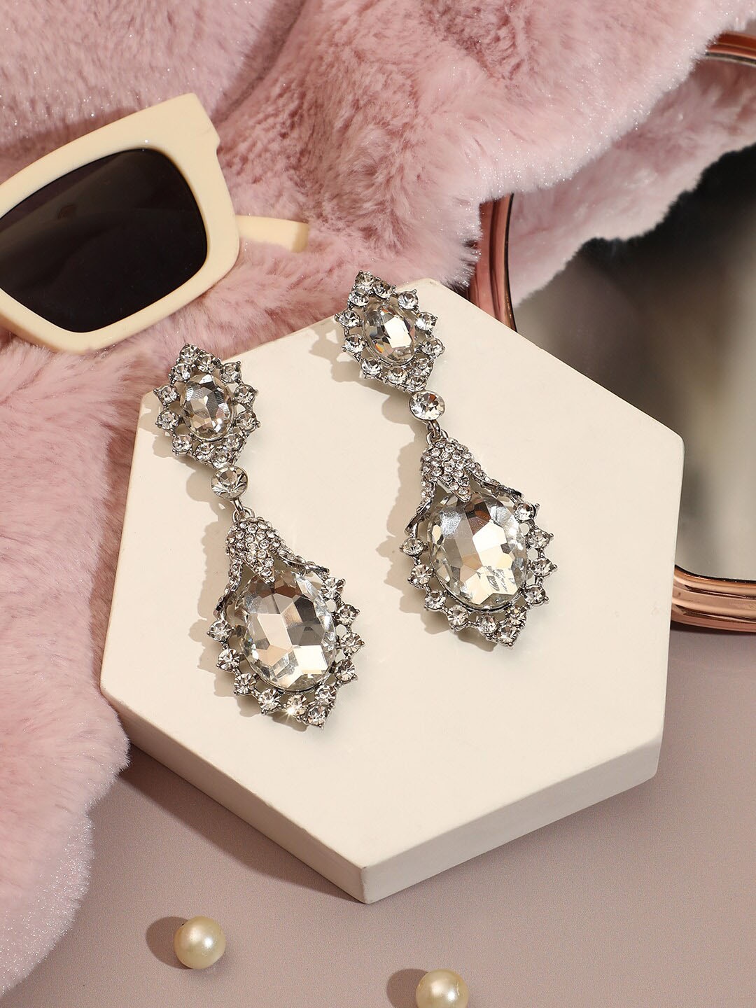 

SOHI Silver-Plated Contemporary Drop Earrings