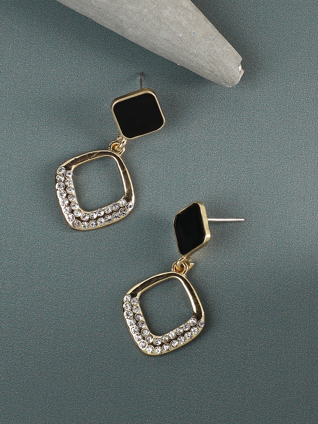 

SOHI Gold-Plated Geometric Drop Earrings, Black