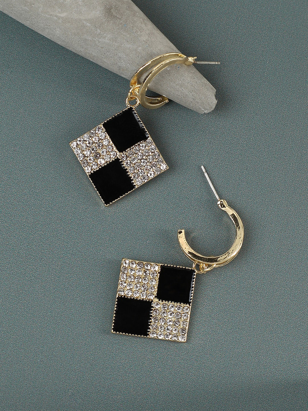 

SOHI Gold-Plated Square Drop Earrings, Black