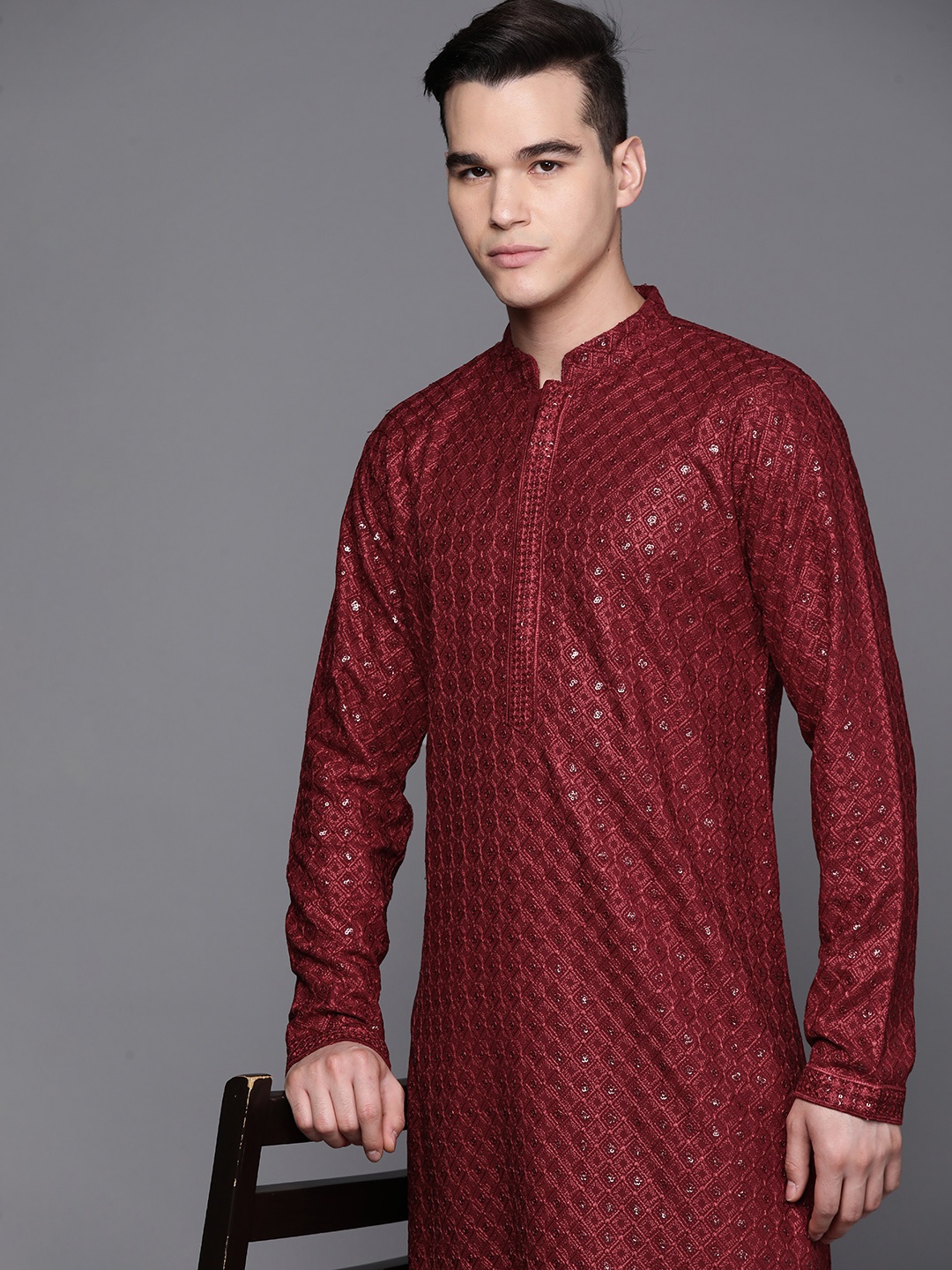 

Inddus Men Maroon Ethnic Motifs Embroidered Chikankari Kurta with Trousers