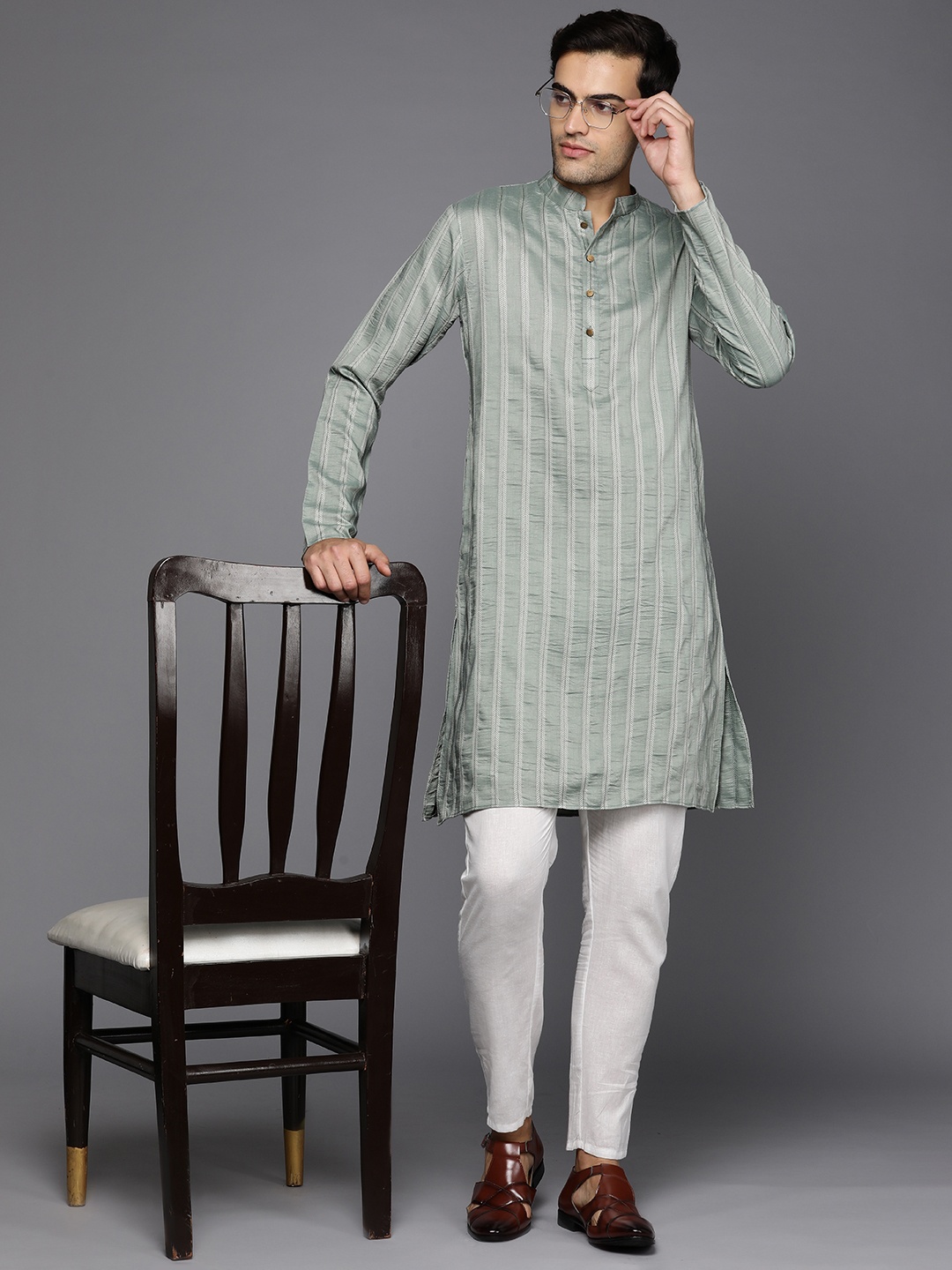 

Inddus Striped Kurta, Green