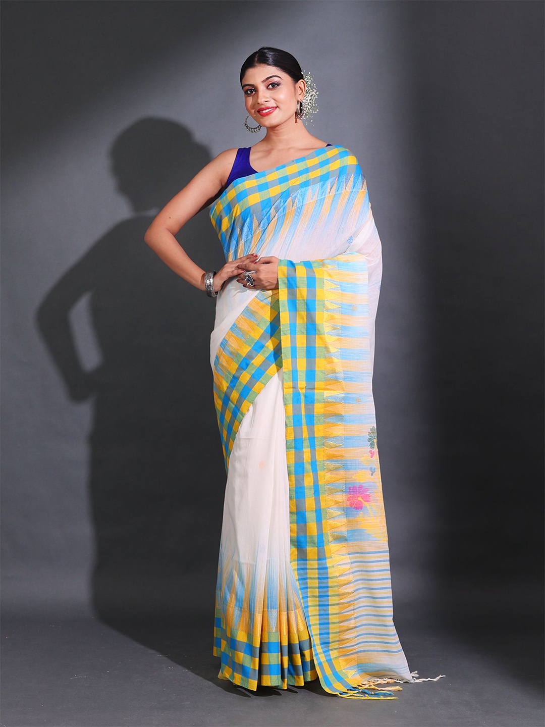 

Charukriti Woven Design Pure Cotton Saree, White