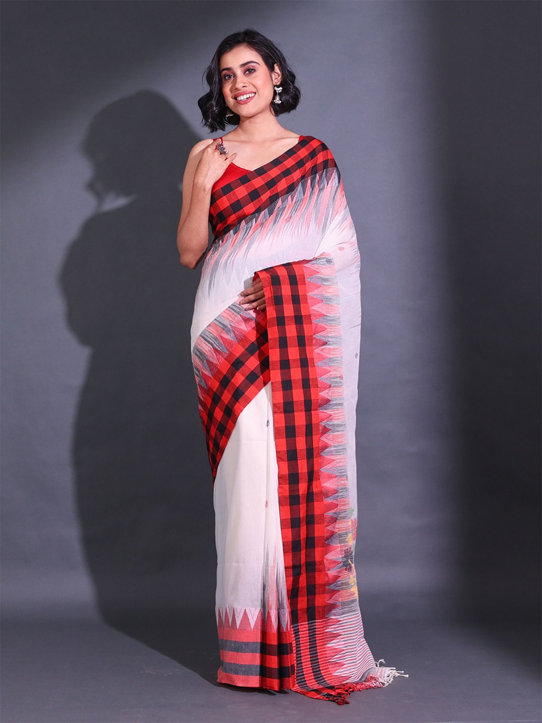 

Charukriti Woven Design Pure Cotton Saree, White