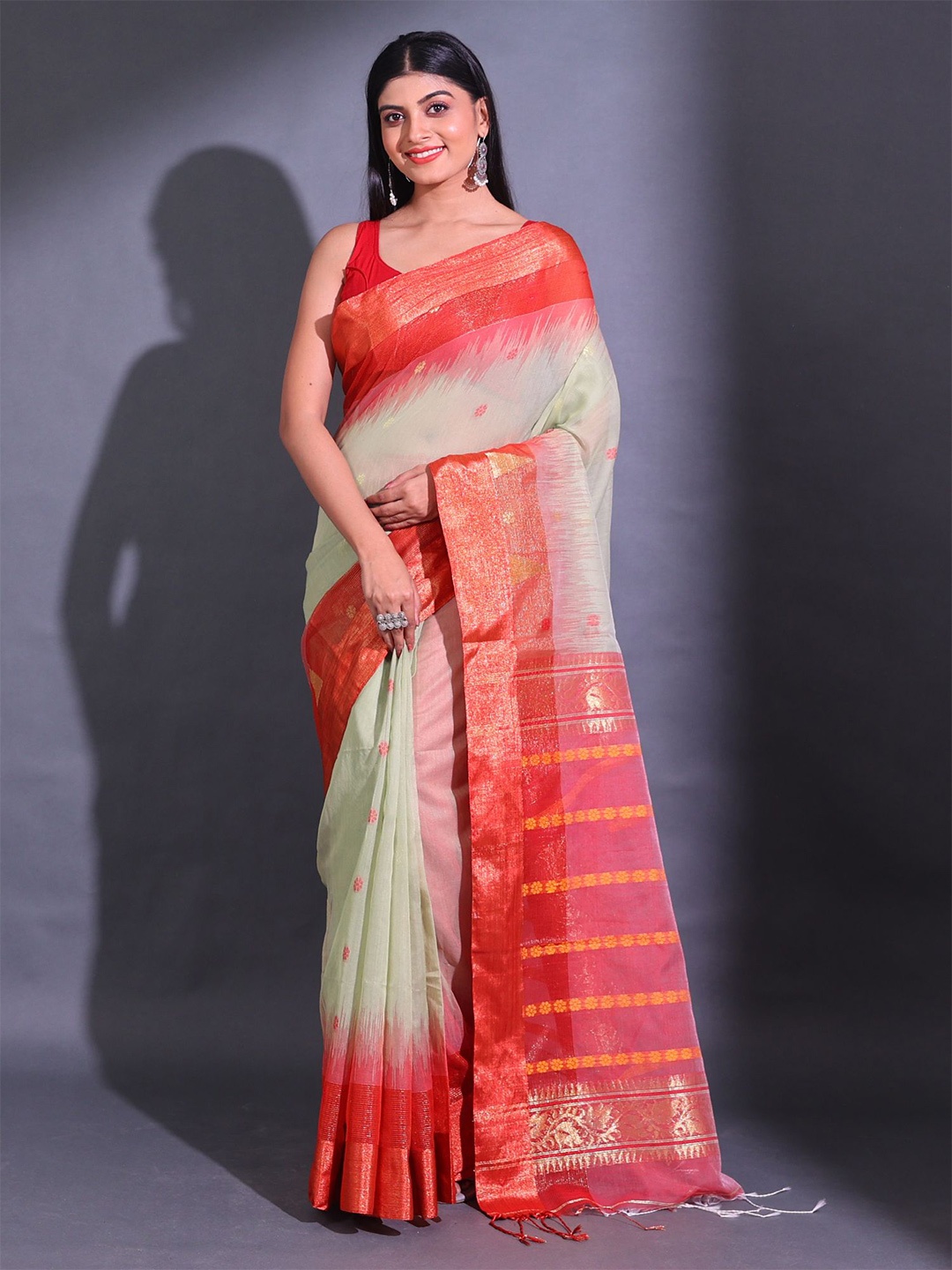 

Charukriti Ethinic Motifs Woven Design Zari Saree, Green