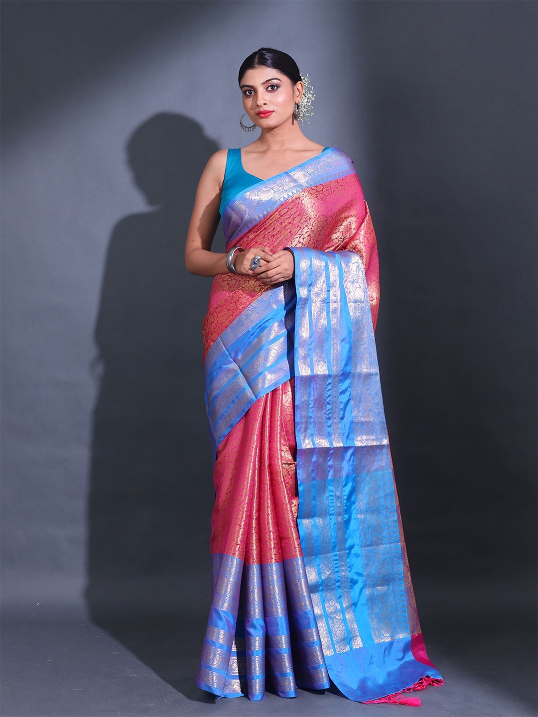 

Charukriti Woven Design Zari Silk Blend Saree, Pink