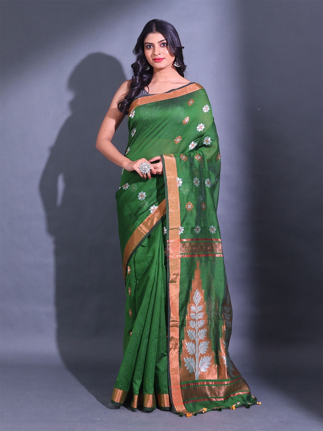 

Charukriti Floral Woven Design Zari Saree, Green