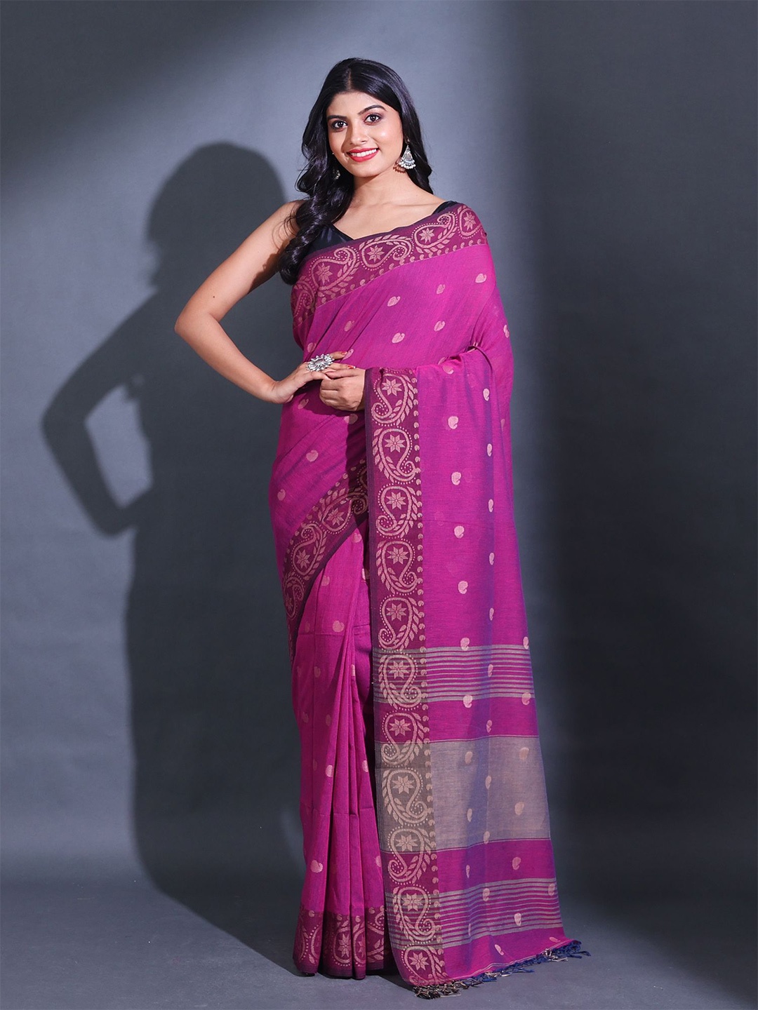 

Charukriti Paisley Woven Design Zari Saree, Magenta