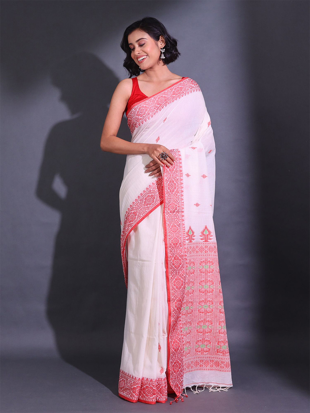 

Charukriti Ethnic Motifs Woven Design Pure Cotton Saree, White