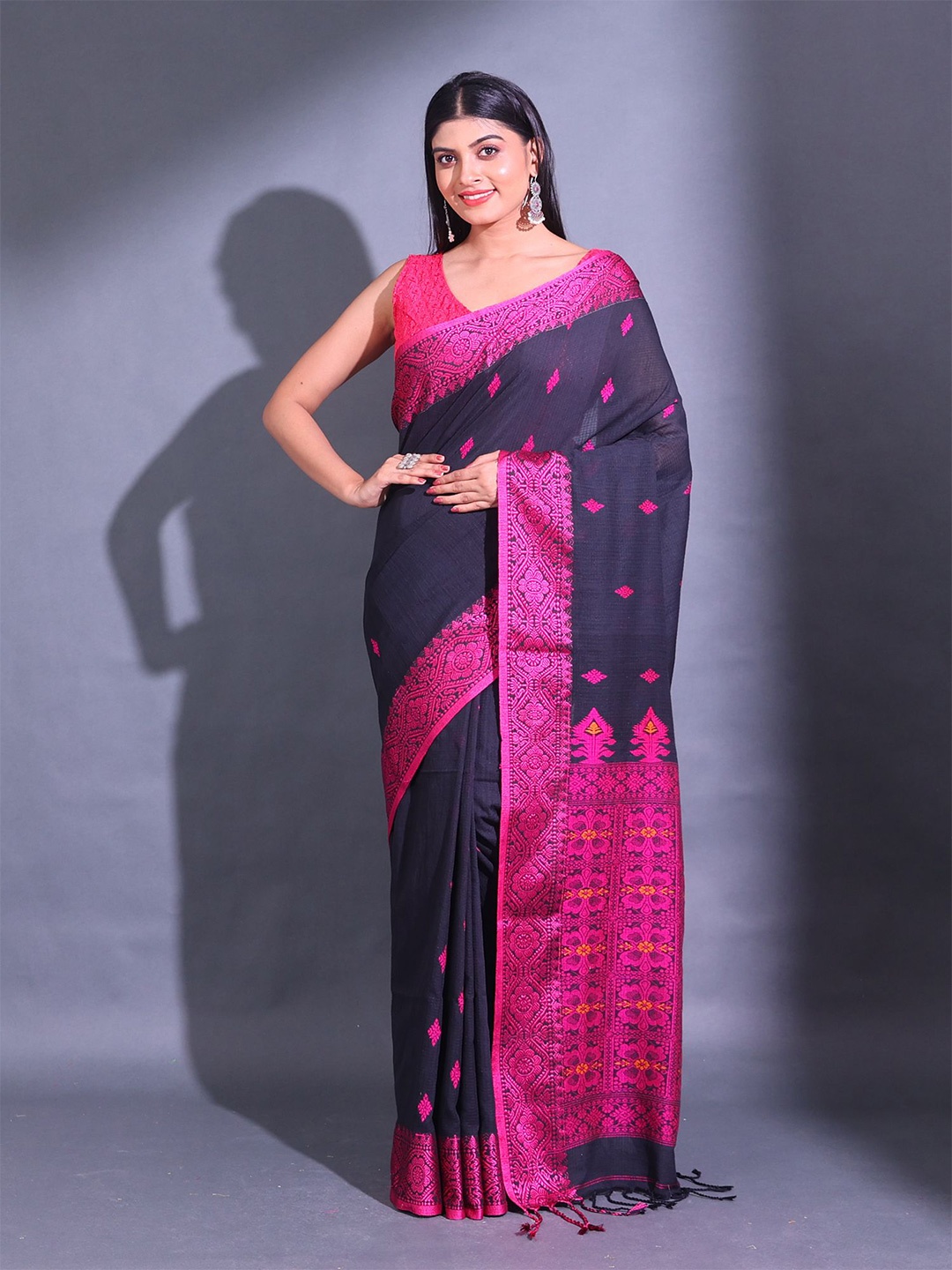 

Charukriti Ethnic Motifs Woven Design Pure Cotton Saree, Black