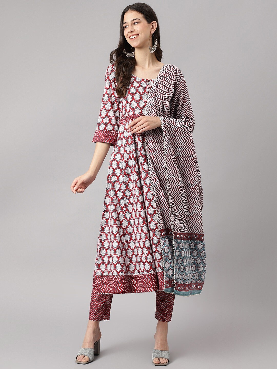 

Divena Floral Printed Gotta Patti Anarkali Pure Cotton Kurta with Trousers & Dupatta, Maroon