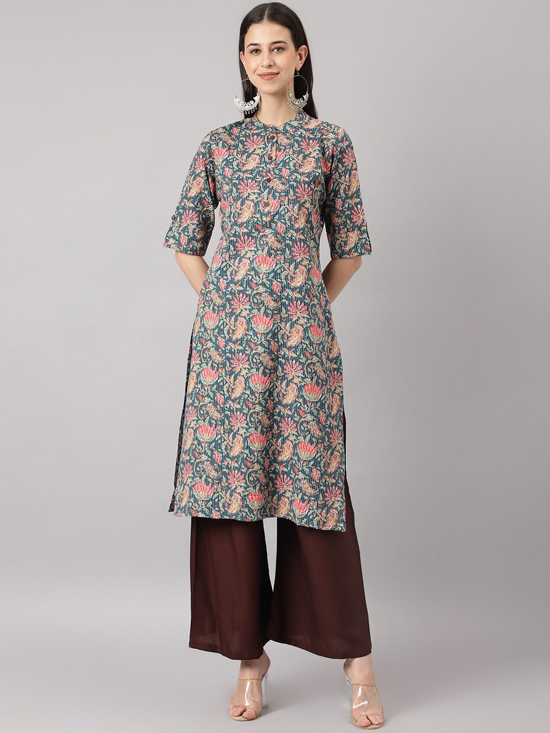 

Divena Floral Printed Mandarin Collar Thread Collar Pure Cotton Kurta, Green