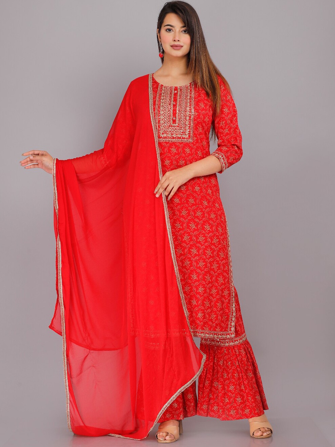 

HIGHLIGHT FASHION EXPORT Floral Printed Zari Detail Kurta with Sharara & Dupatta, Red