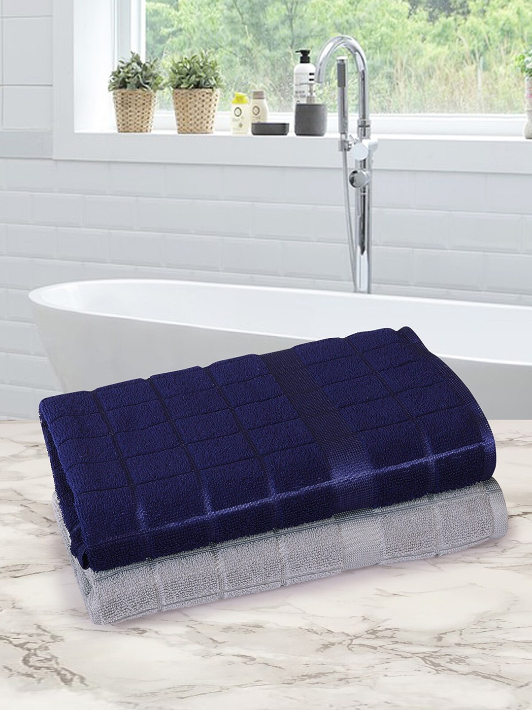 

ROMEE Silver-Toned & Navy Blue 2 Pcs Checked 350 GSM Microfibre Anti-Bacterial Bath Towels