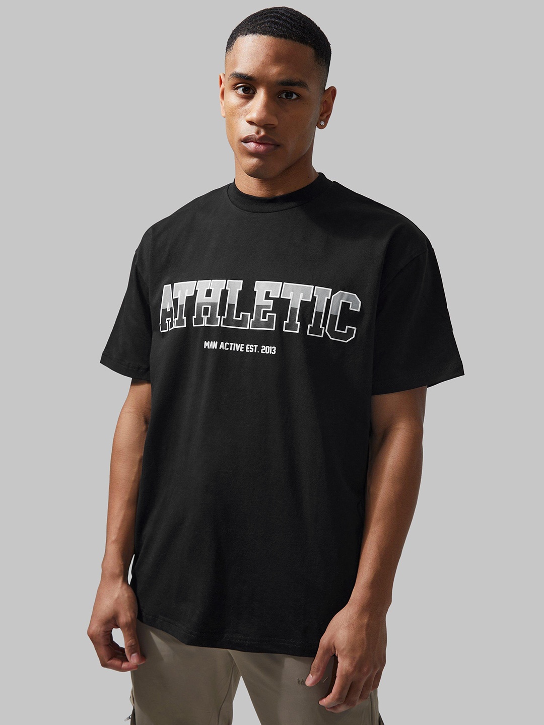 

boohooMAN Oversized Athletic Printed Drop-Shoulder Sleeves Active Gym T-shirt, Black