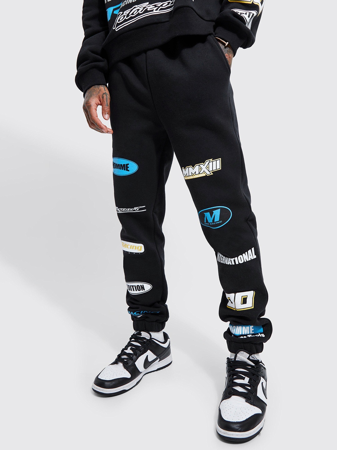 

boohooMAN Typographic Printed Oversized Hooded Tracksuit, Black