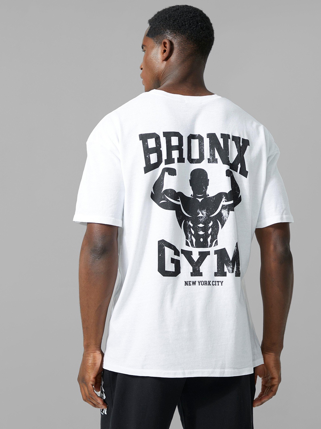 

boohooMAN Active Oversized Bronx Gym Printed Drop-Shoulder Sleeves T-shirt, White