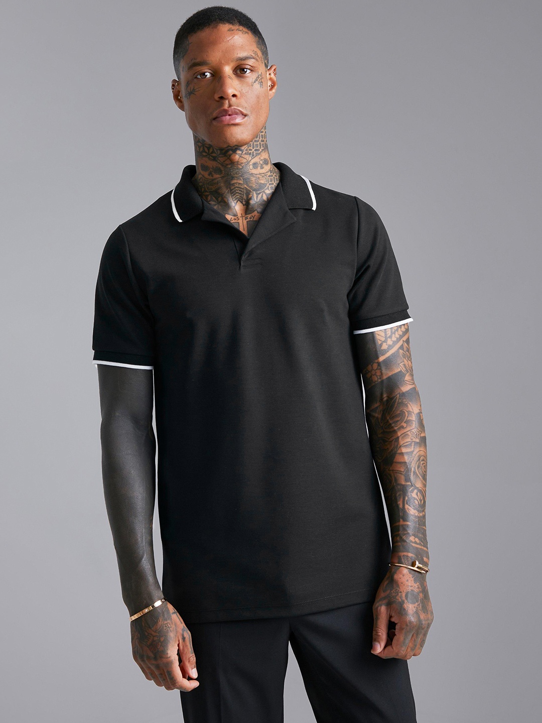 

boohooMAN Revere Collar Polo With Contrast Tipping T-shirt, Navy blue